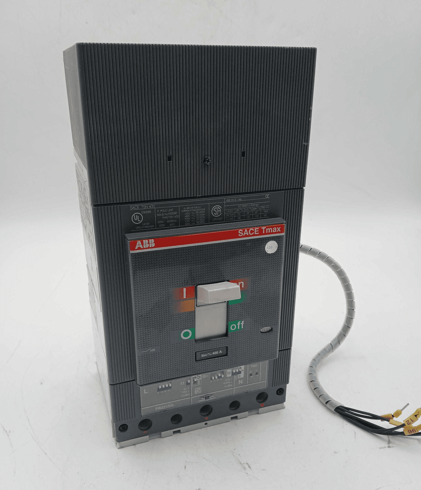 ABB XT5SU340ABYN0000XXX Circuit Breaker 400A 600V 3 Pole – image 1