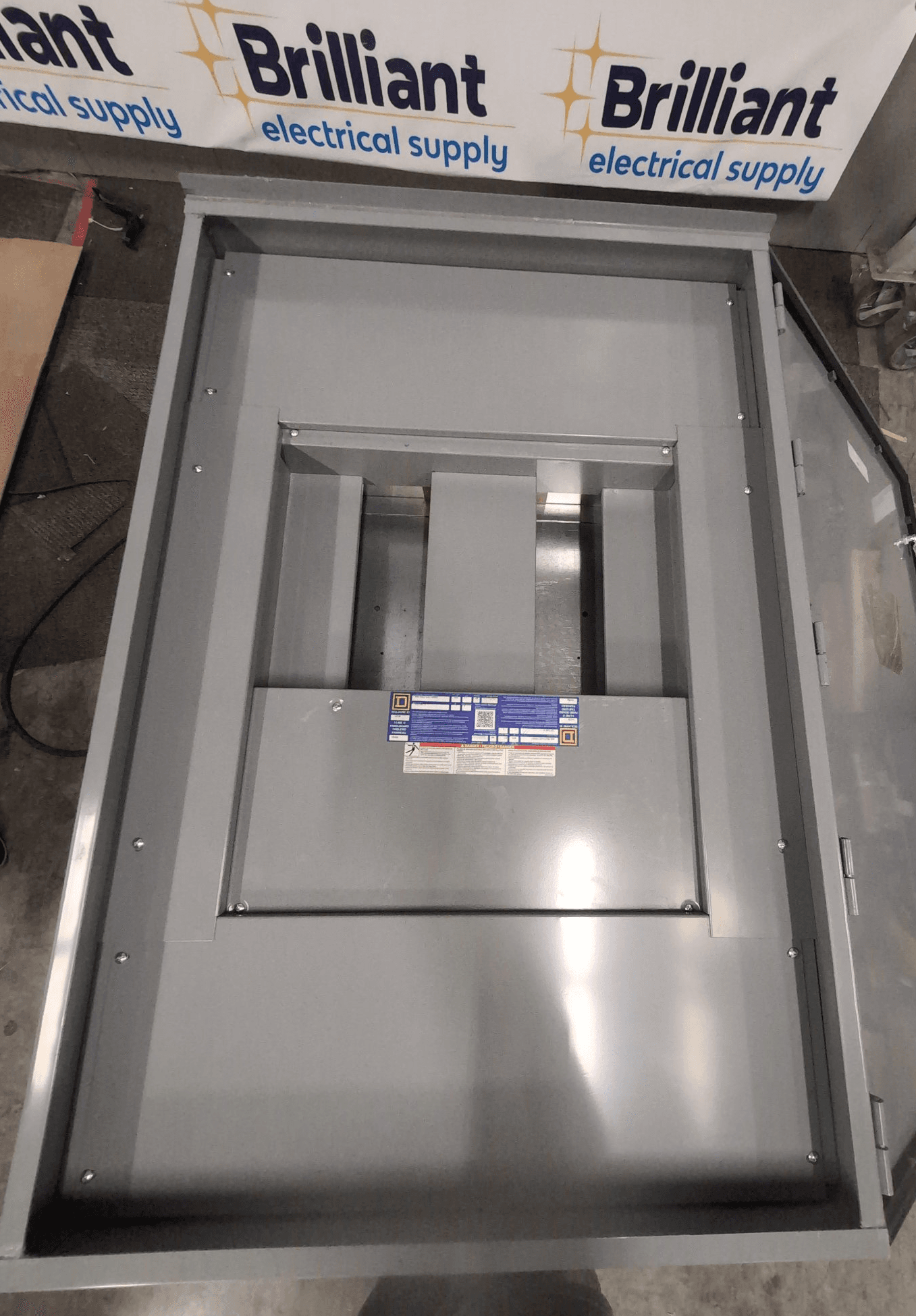 Square D HC3248WP i-Line Panelboard 400A 120/240V 26 Cir NEMA 3R – image 1