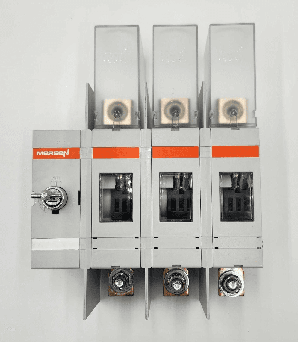Mersen M200U03 Safety Switch 200A 3P NEMA 1 Indoor – image 1