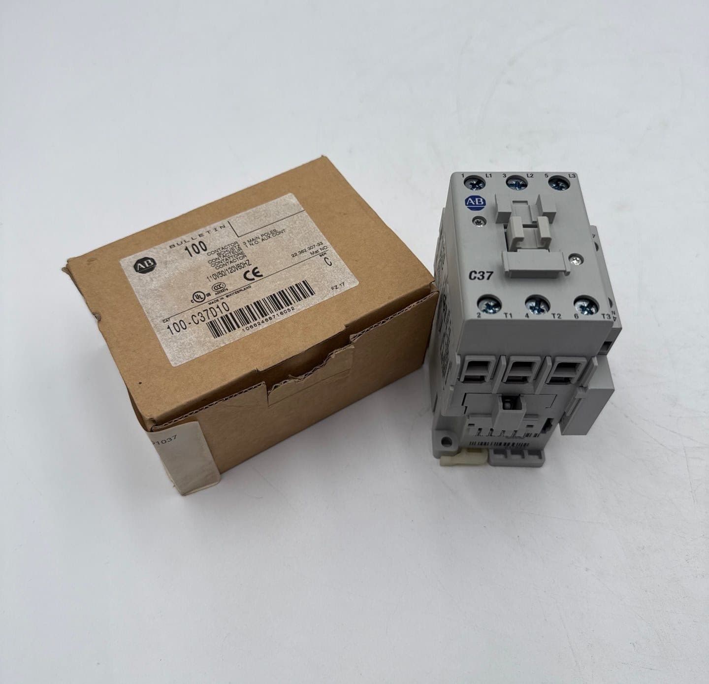 Allen Bradley 100-C37D10 Contactor 37A 3P 600V Coil 110/120V 30HP Max – image 1