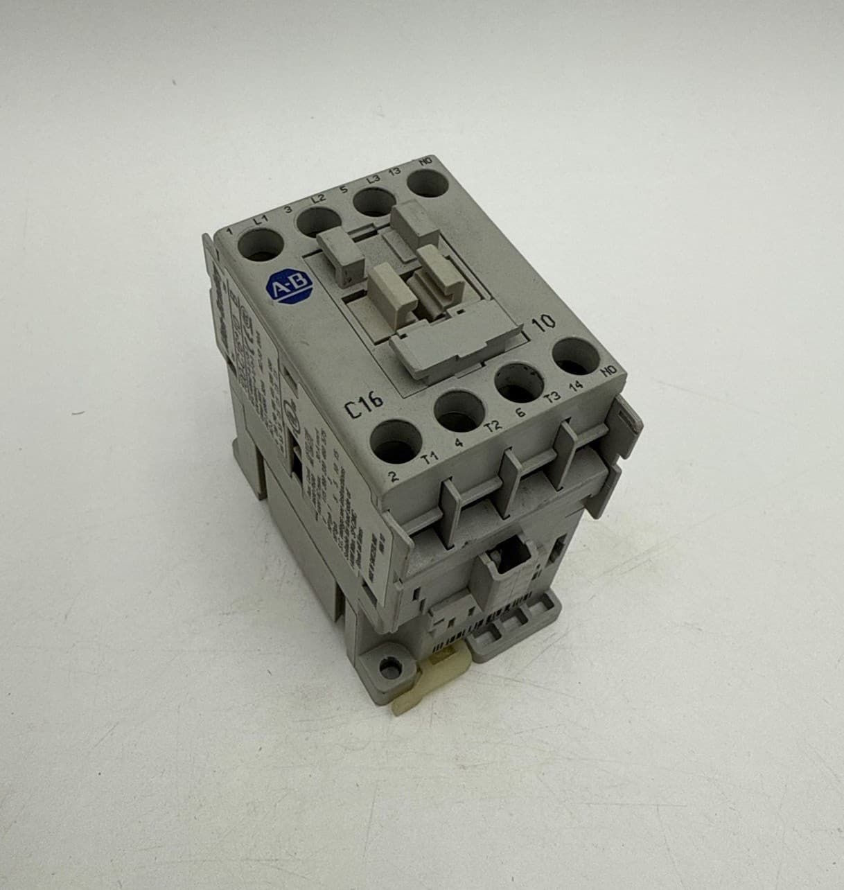 Allen Bradley 100-C16BD10 Contactor 16A 3P 600V Coil 440/480V 1NO – image 1