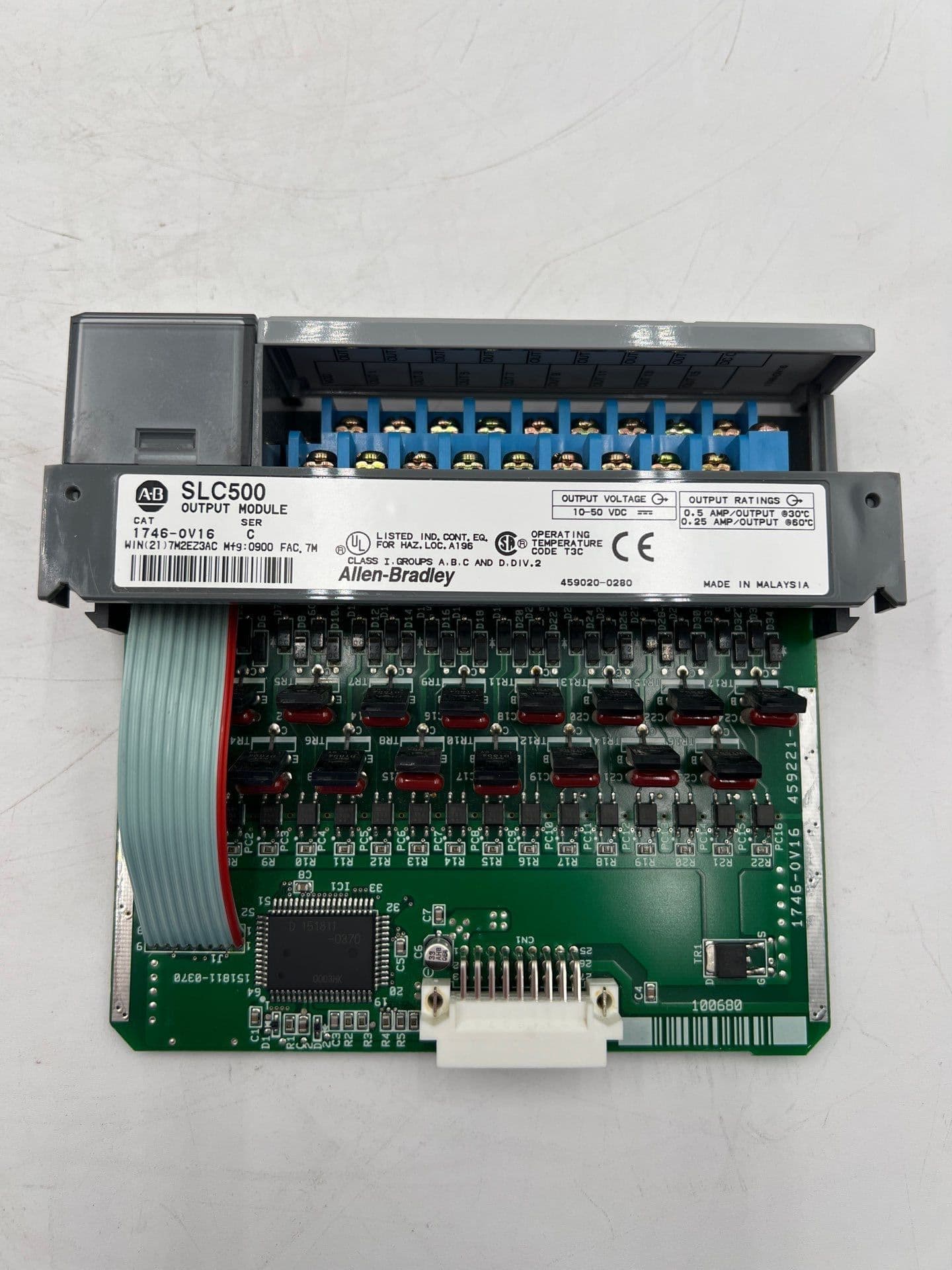 Allen Bradley 1746-OV16 – image 1