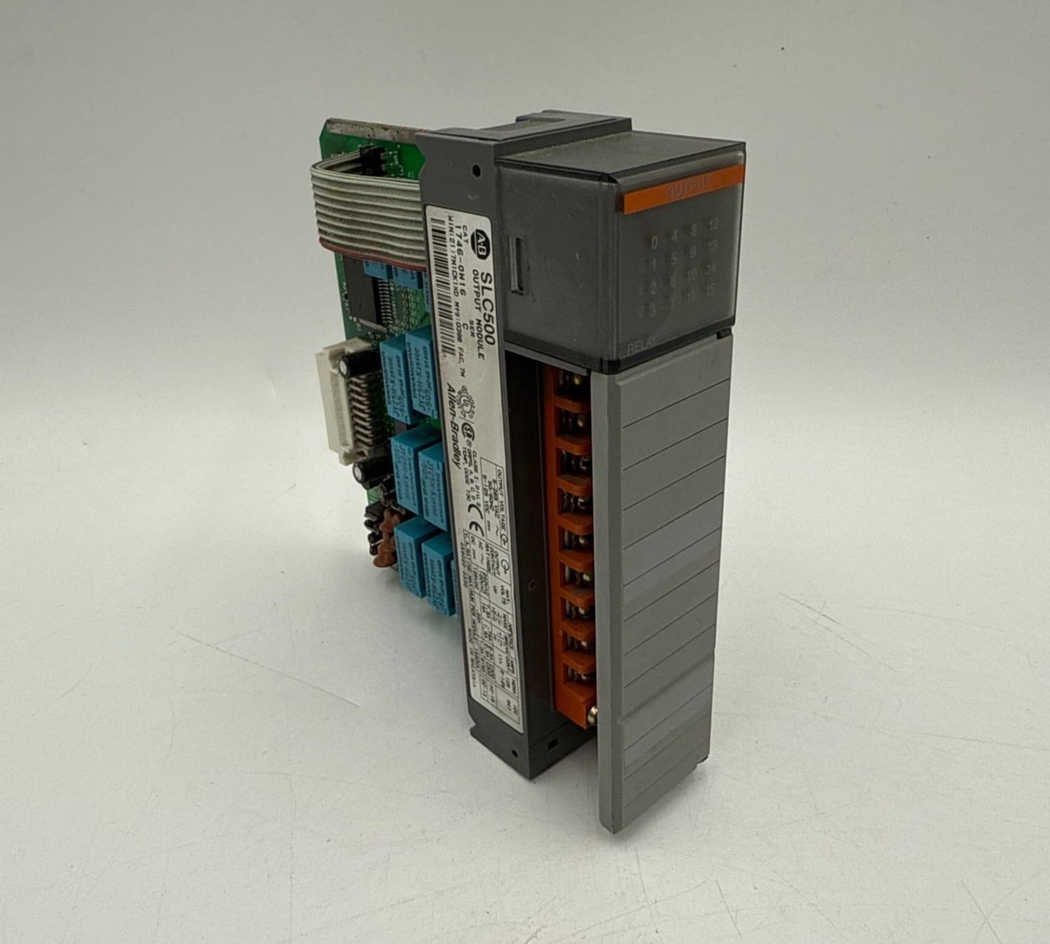 Allen Bradley SLC 500 Output Module 1746-OW16 Ser-C 5-265VAC – image 1