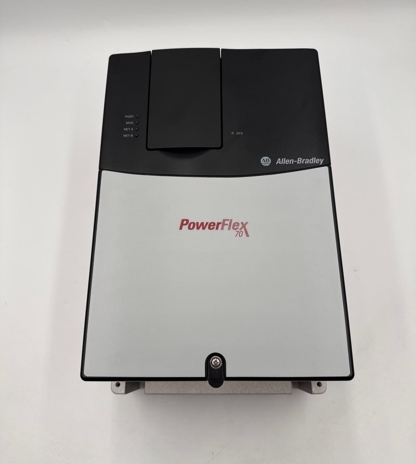 Allen Bradley 20AD022A0AYNANC0 PowerFlex 70 Drive 10 15 HP Series A 480V VFD – image 1