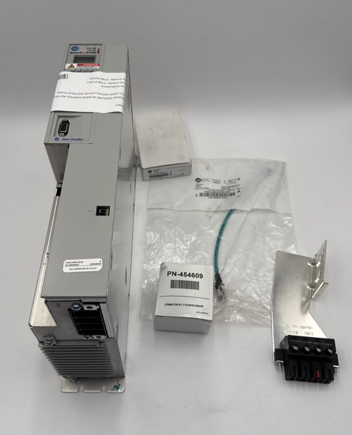 AB 2198-S086-ERS3 Kinetix 5700 Single Axis Inverter 86.0A Integrated Safety – image 1