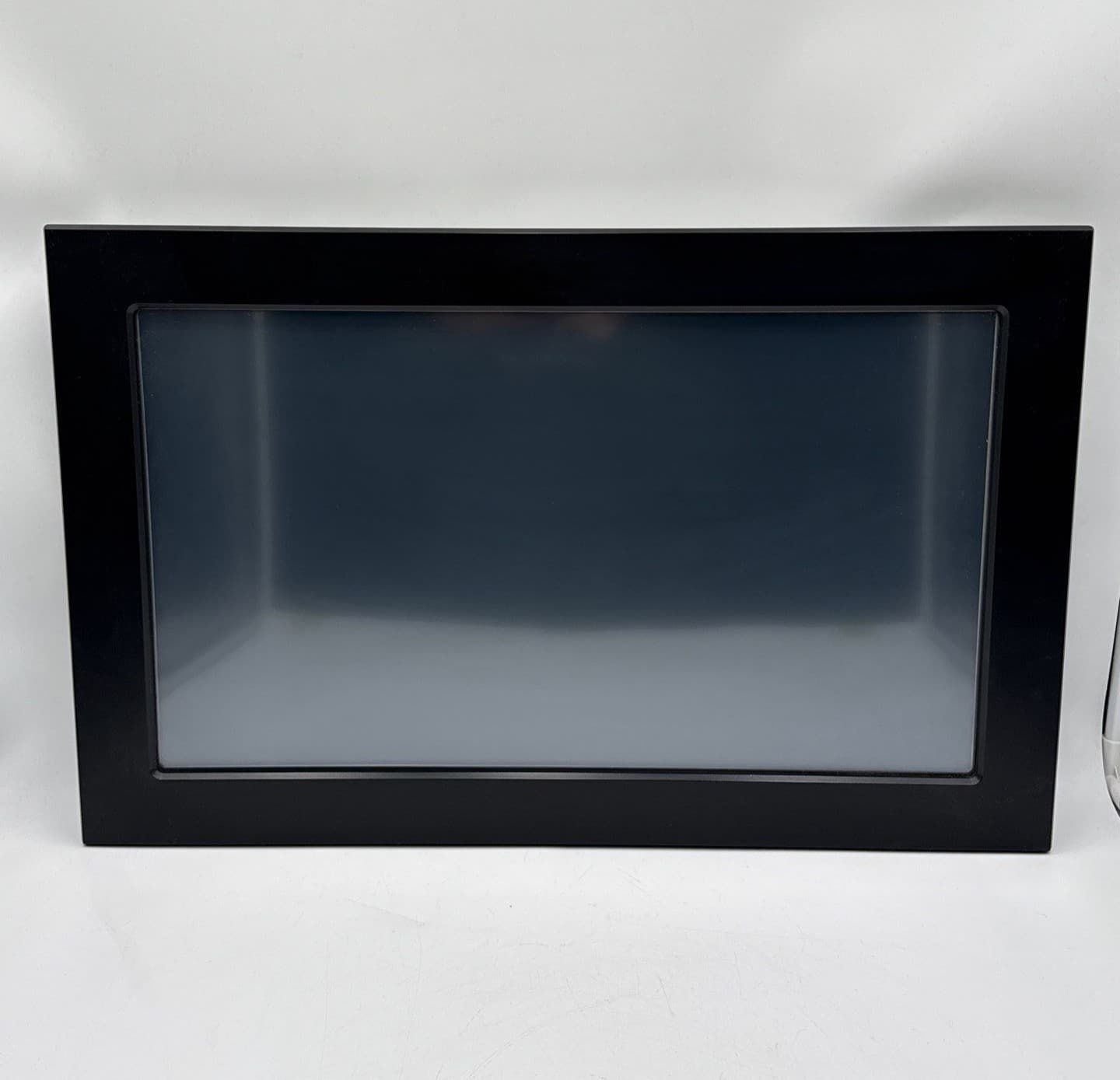 Strongarm 304-24WT0V Model 24W Industrial Monitor 24" Touchscreen – image 1