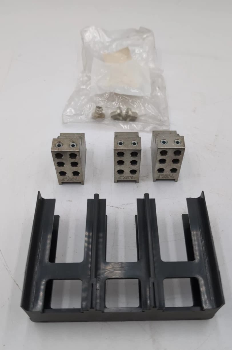 Cutler-Hammer 3TA400K6K Lug Terminal Kit for 400A 600V K Frame Breakers NEW