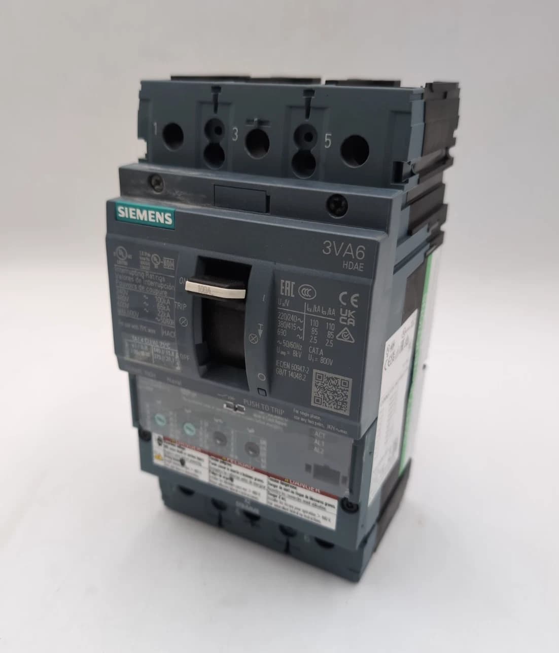 Siemens 3VA6110-6HN31-0AA0 Circuit Breaker 100A 3P 600V 3PH LSI Trip 100 Amp NEW – image 1