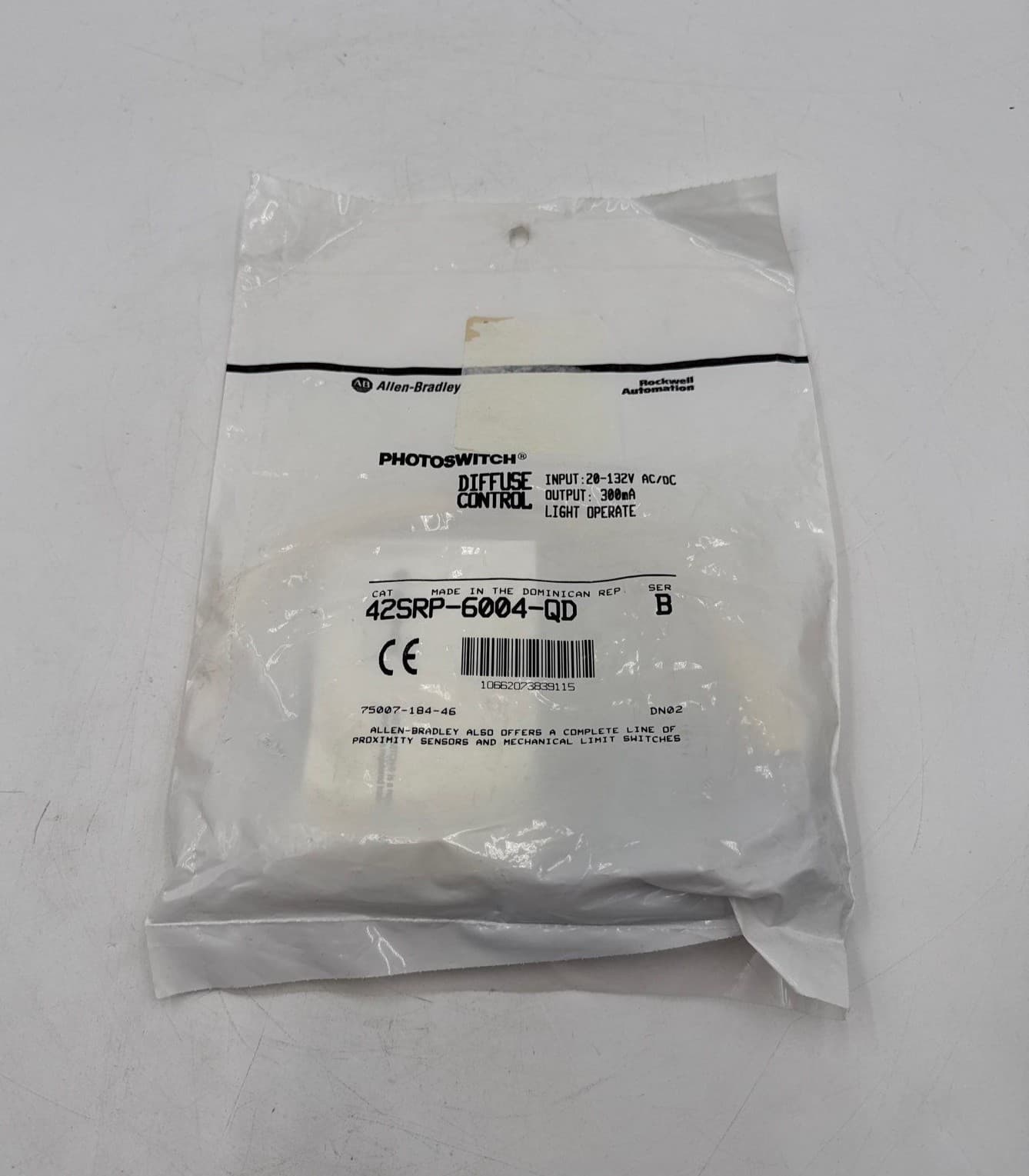 Allen-Bradley 42SRP-6004-QD Photoswitch Photoelectric Sensor 20-132V AC/DC 300mA – image 1