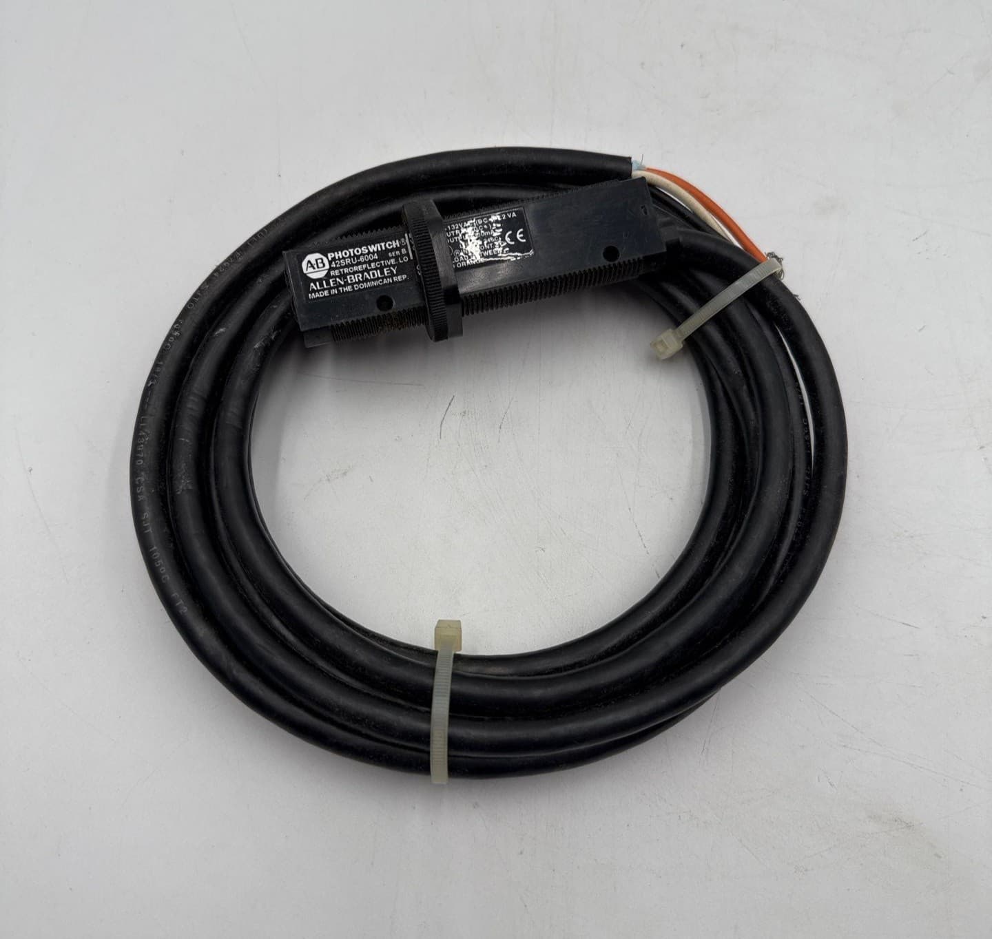 Allen Bradley 42SRU-6004 Ser B Retroflective Photoelectric Sensor 20-132VAC – image 1