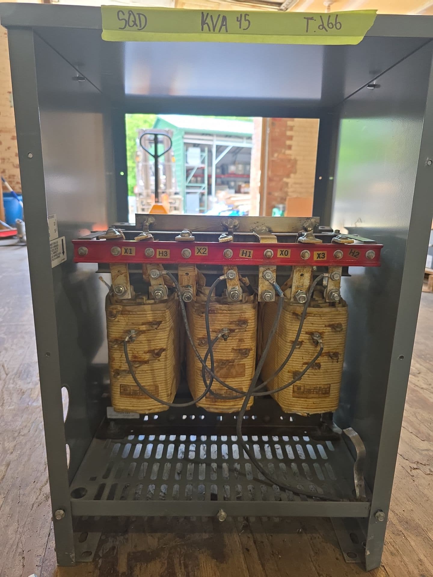45kVA Square D 45T3H Sorgel Transformer 3PH Pri 480V Sec 208/120V Indoor T266 – image 1