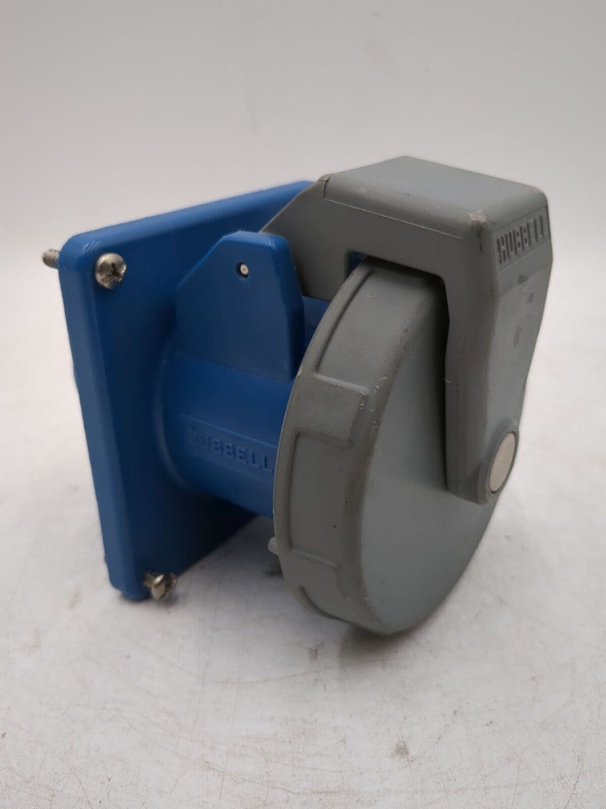 Hubbell 560R9W – image 1