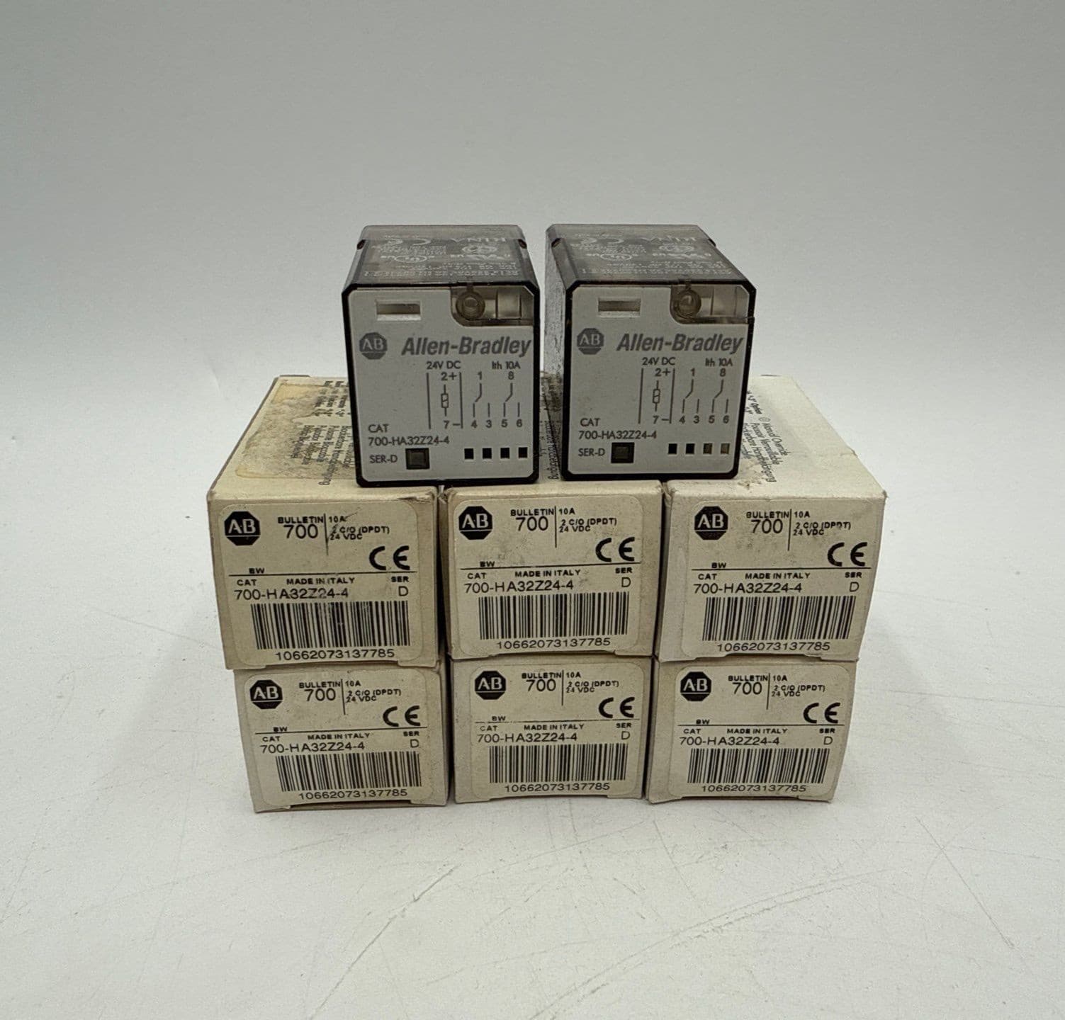8PC Allen Bradley 700-HA32Z24-4 Relay 10A 24VDC 2 C/O DPDT 8 Pin Plug In – image 1