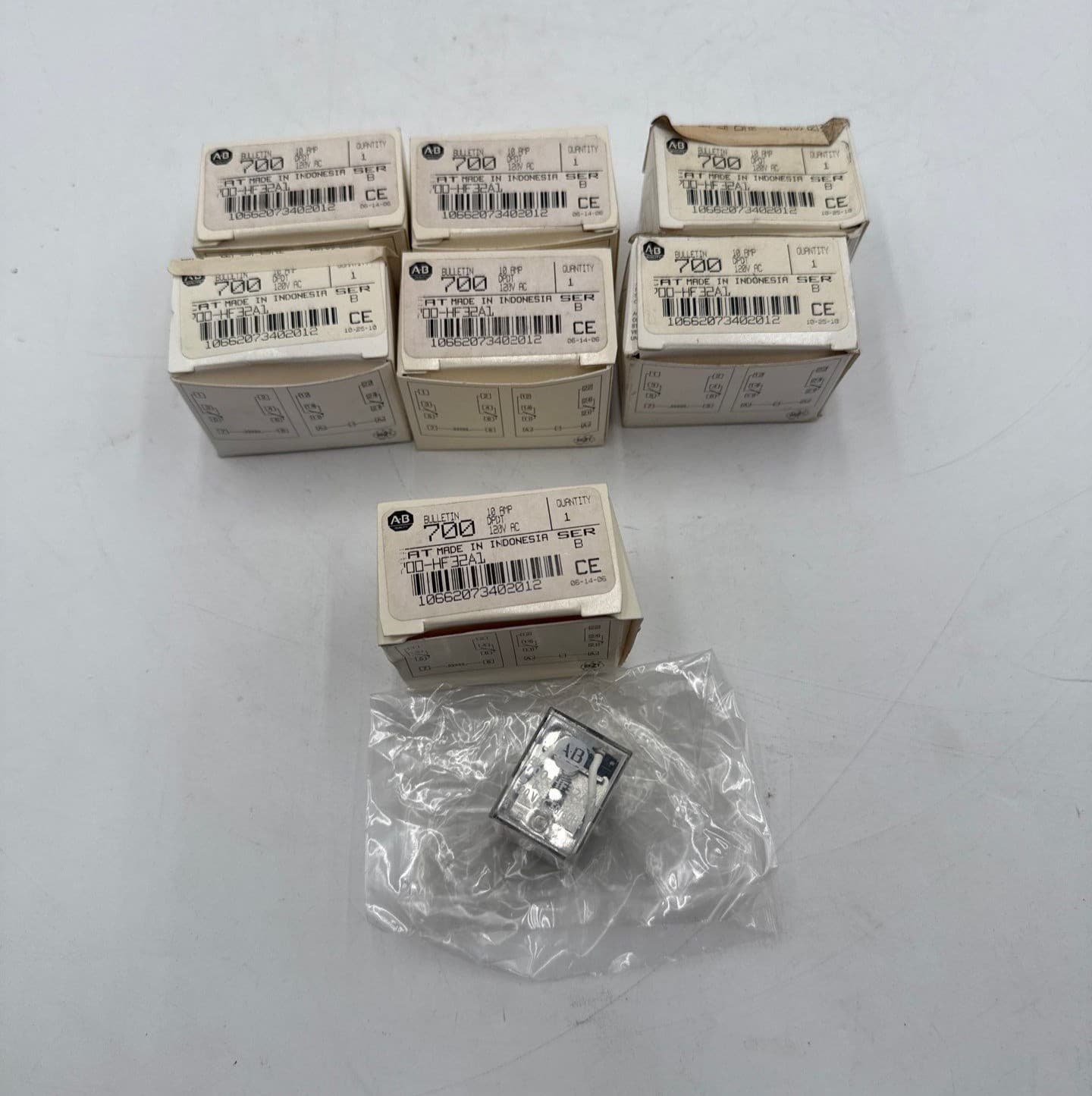 7PC Lot Allen Bradley 700-HF32A1 Power Relay 8Pins Plug In DPDT 120V 10A – image 1