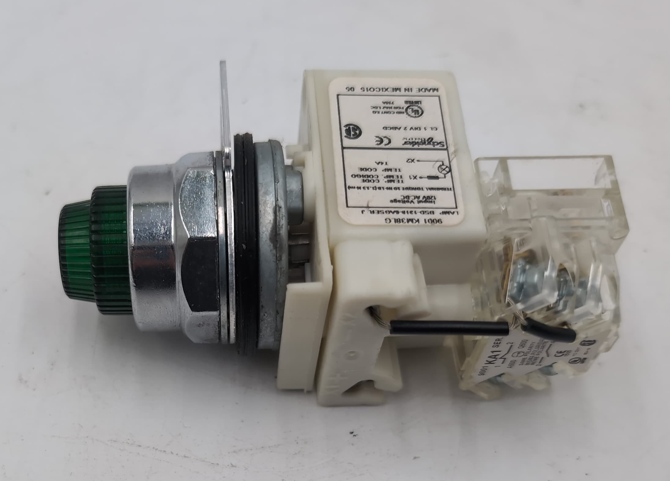 Schneider Square D 9001KM38LG Harmony 30mm LED Light Module 120V Green USED