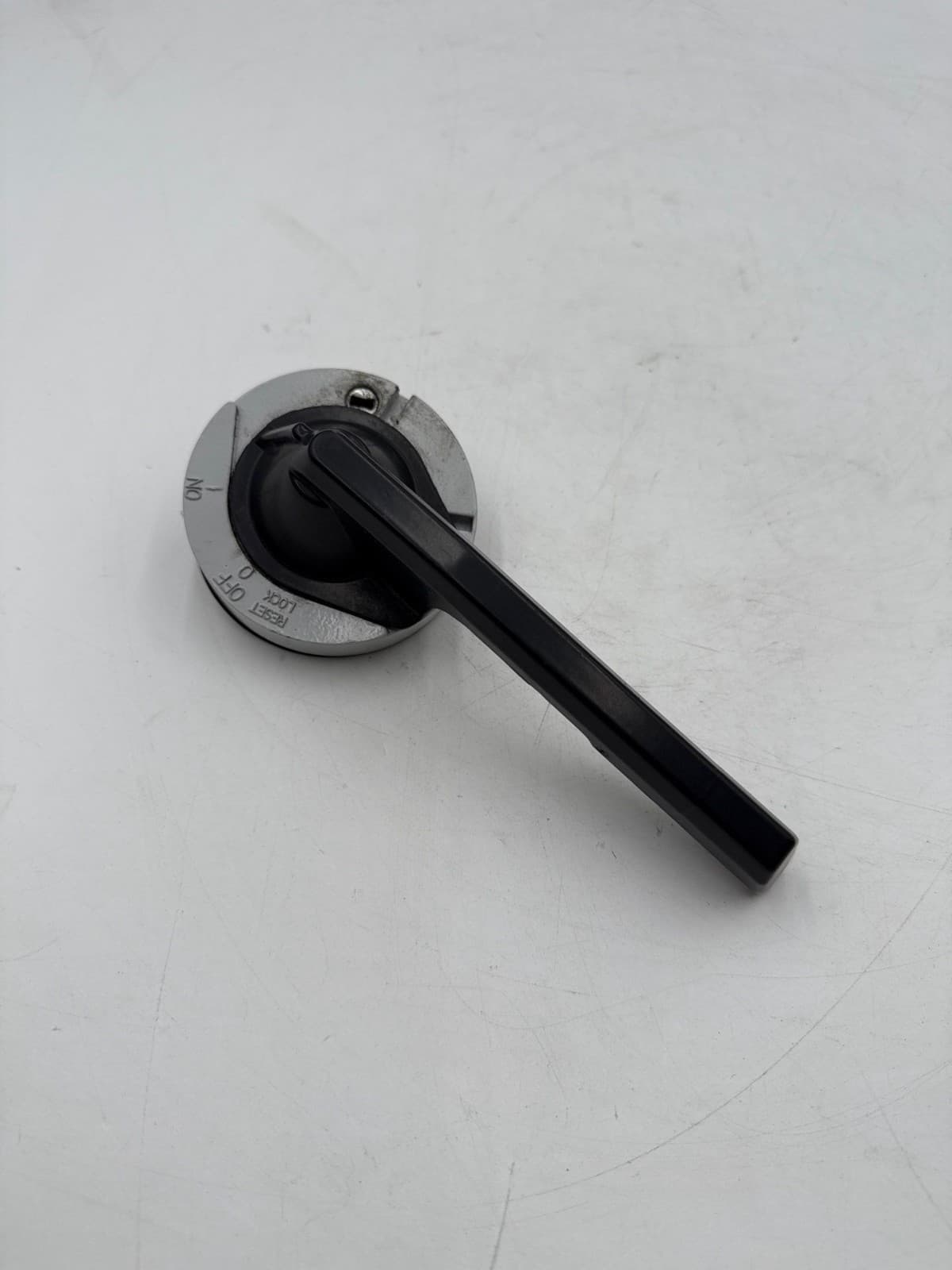 Square D 9421LH6 Handle for Circuit Breaker Operating Mechanism 6" Switch Assy – image 1