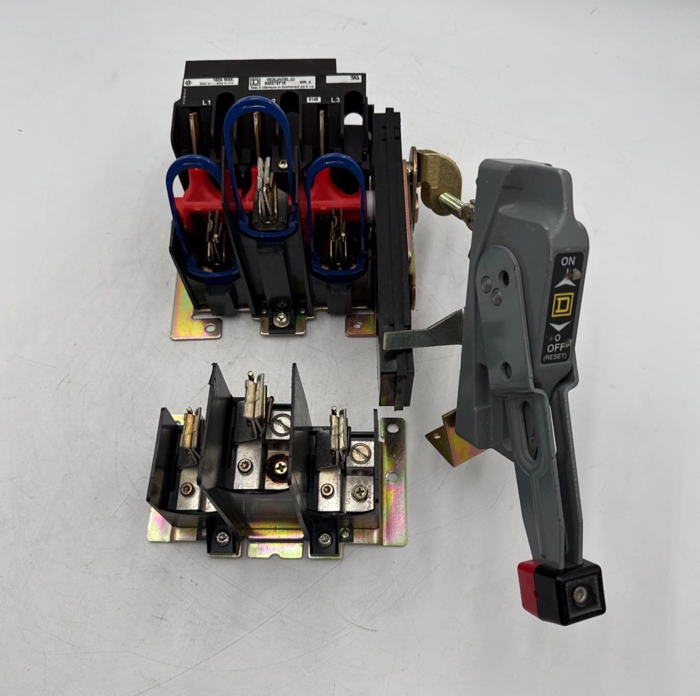 Square D 9422TEF10 Fusible Disconnect Switch 600VAC 100A With Handle – image 1