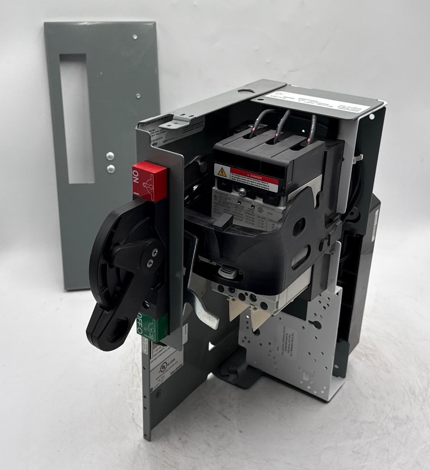 Allen Bradley 2100 30A MCC Feeder Bucket 6" Breaker 140G-G6C3-C30 30 Amp New – image 1