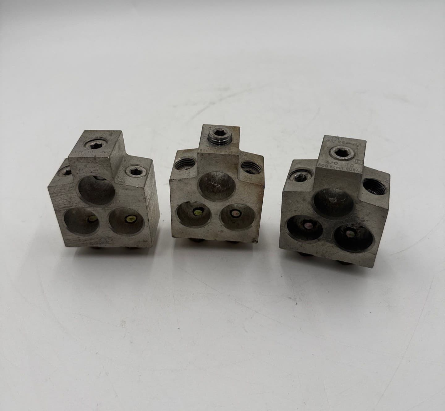 Square D AL900MA Lug Kit 3/0-500kcmil MAL 3 Piece Lugs Terminal