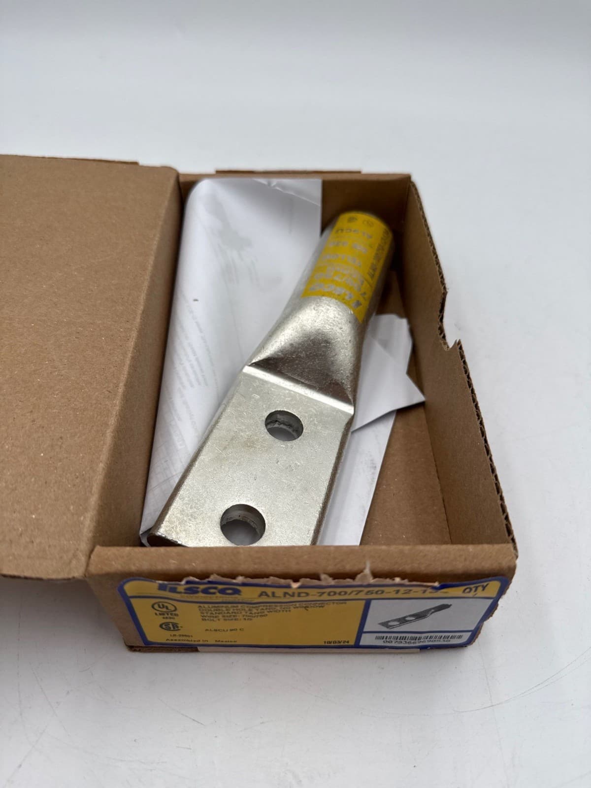 Ilsco ALND-700/750-12-134 Compression Connector Lug Aluminum 700/750 KCMIL – image 1