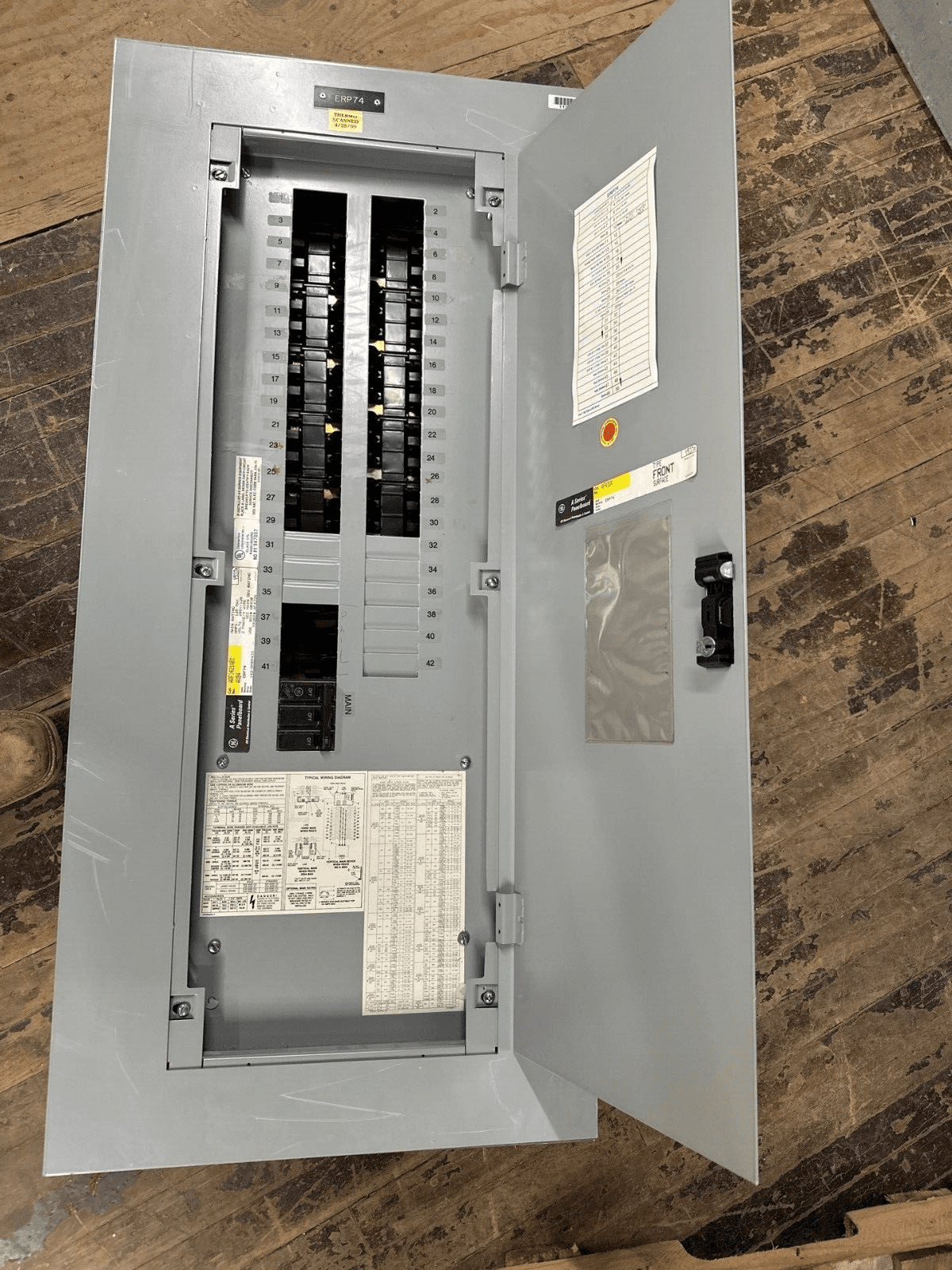 GE AQF3421ABX Panelboard 125A 208Y/120V 3PH 4W 42 CIR MCB P031 – image 1