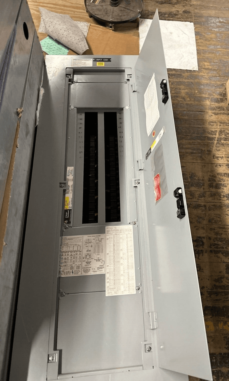 GE AQF3422MBX Panelboard 225A 208Y/120V 3PH 4W 42 Circuit Main Lug MLO P011 – image 1