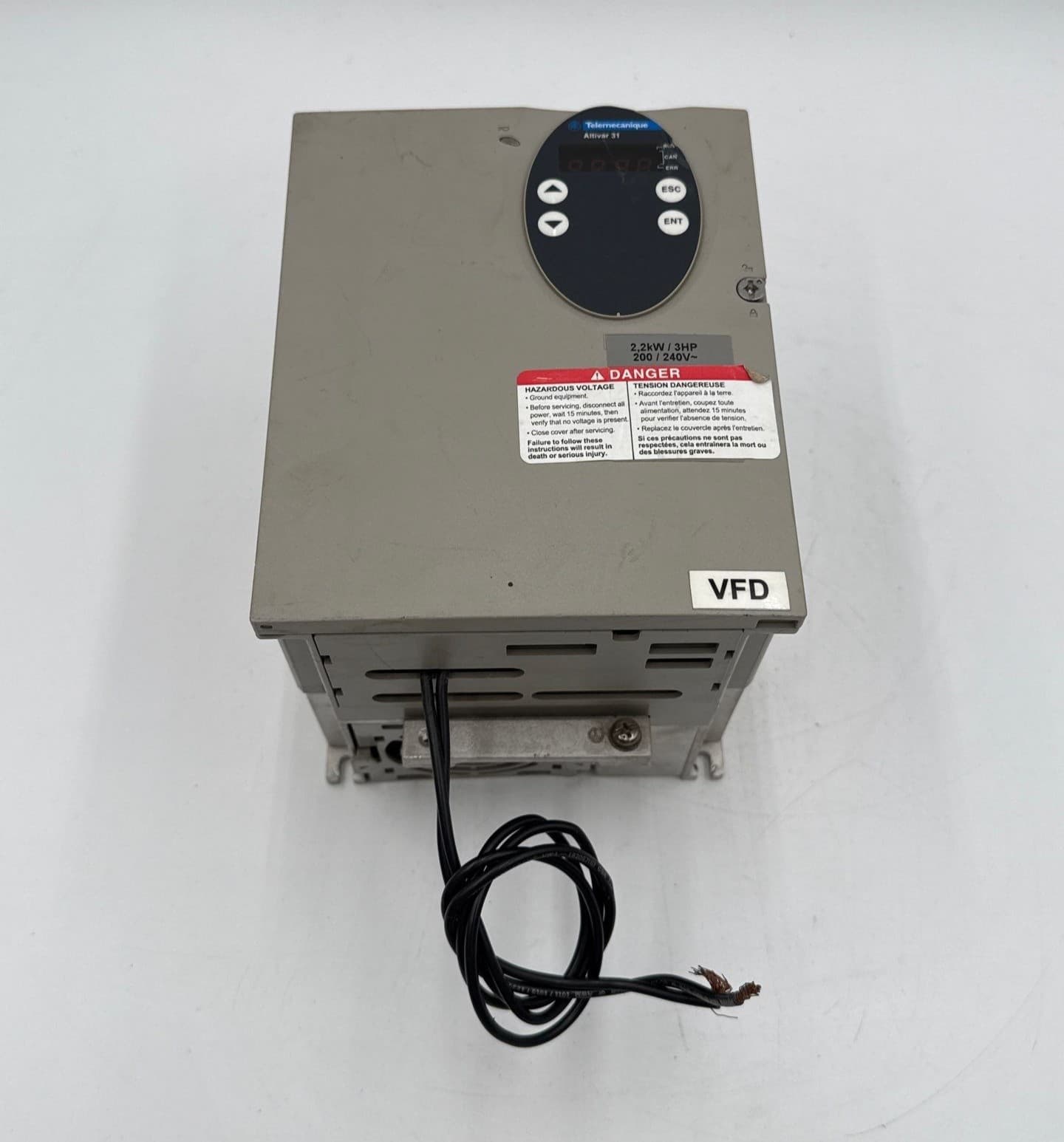 Telemechanique ATV31HU22M2 2.2 kw 3 HP Variable Frequency Altivar Inverter Drive – image 1