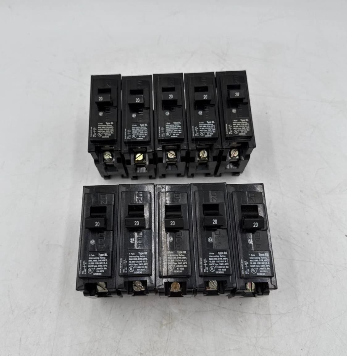 10PC Siemens B120 Circuit Breaker 20A 1P 120/240V 1PH BL 20 Amp 1 Pole 10 Piece