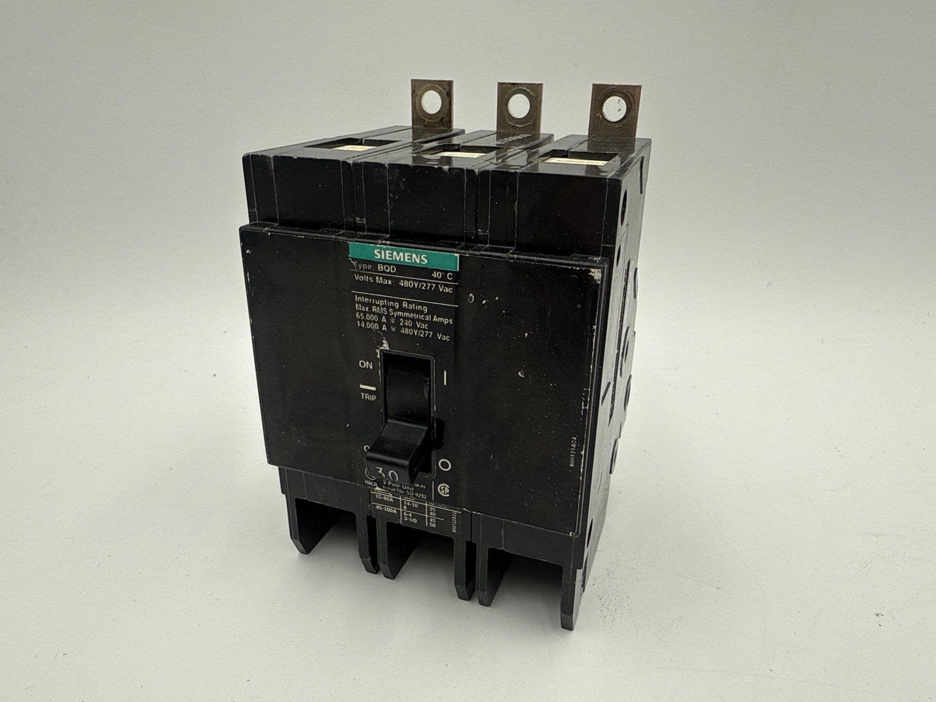 SIEMENS BQD330 Circuit Breaker 30A 3P 480/277V BQD 30 Amp 3 Pole Bolt On – image 1