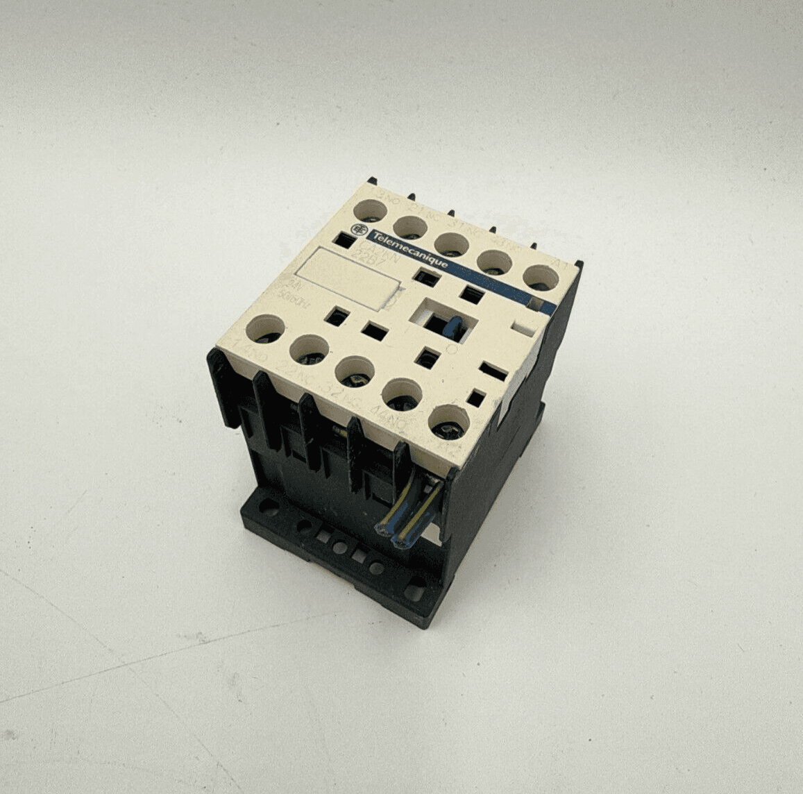 Telemecanique CA2KN22B7 – image 1
