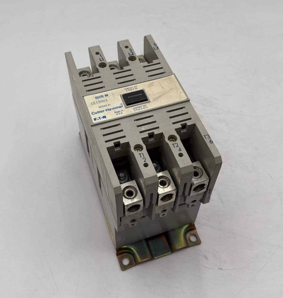 Cutler Hammer CE15MN3 Contactor 105A 3P 600V 3PH 100HP Max Coil 110/120V