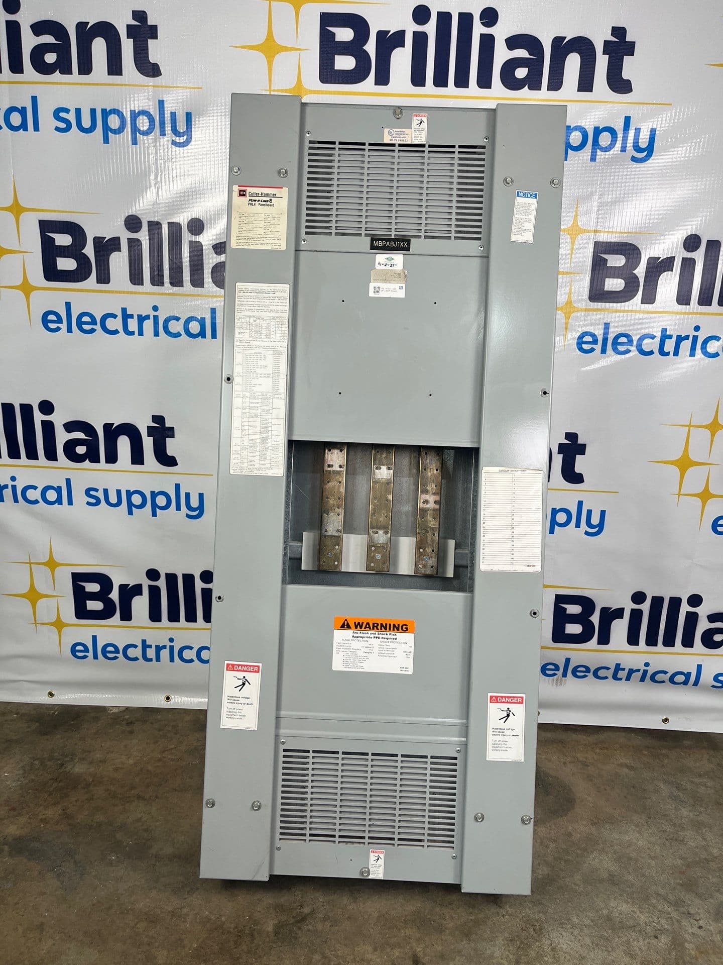 CH PRL4 Panelboard 400A 480/277V 3PH 4W MLO Indoor Encl BX2457 Box – image 1