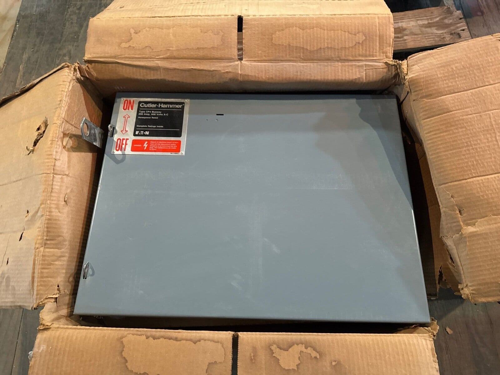 Cutler-Hammer CP4HD464 – image 1