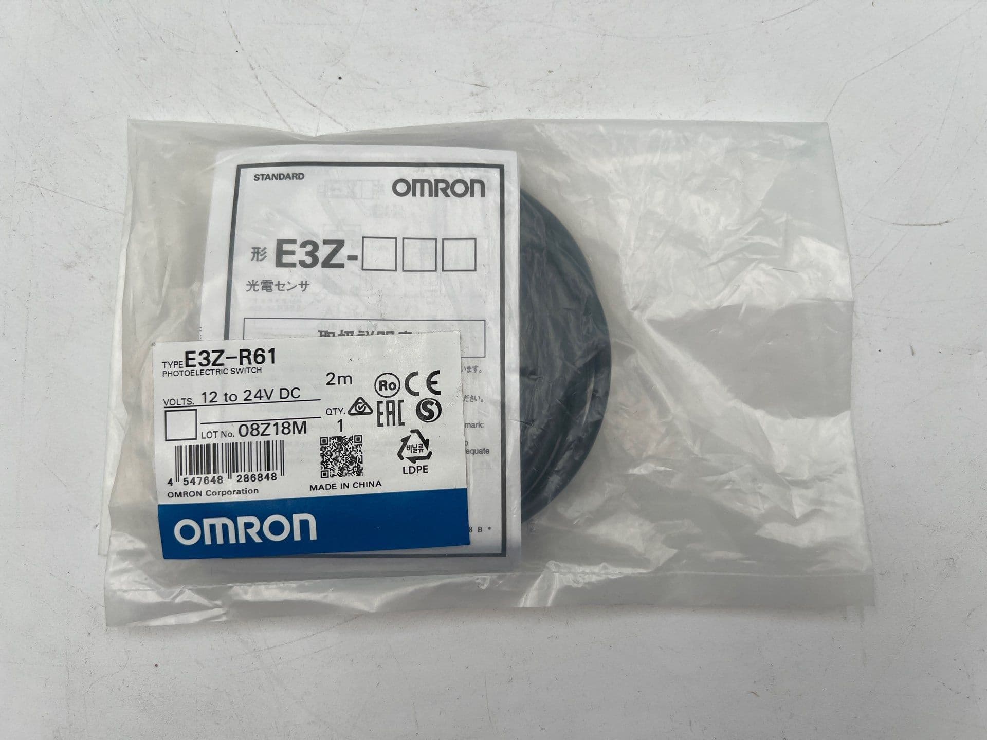 Omron E3Z-R61 – image 1