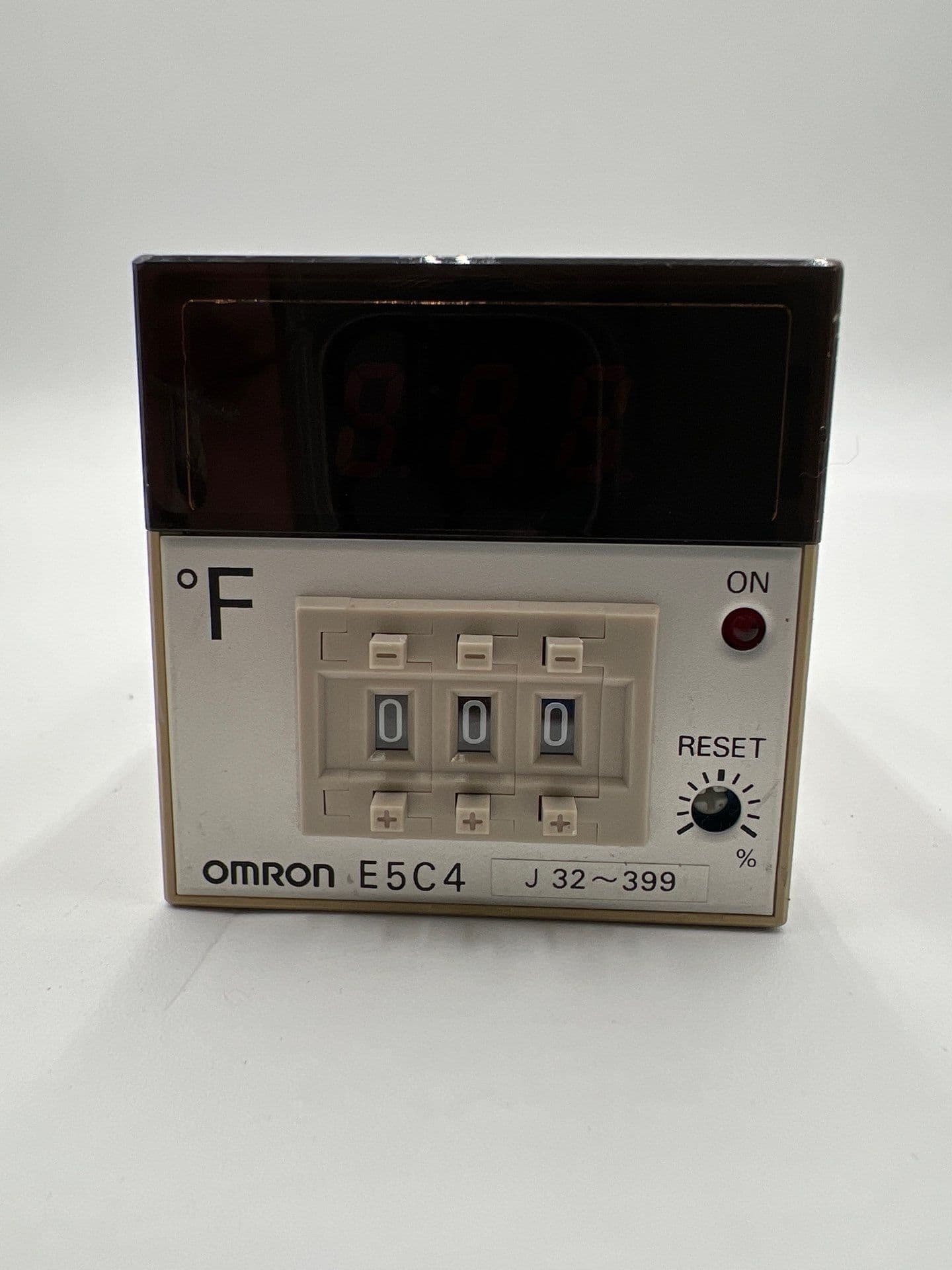 Omron E5C4-R20J – image 1
