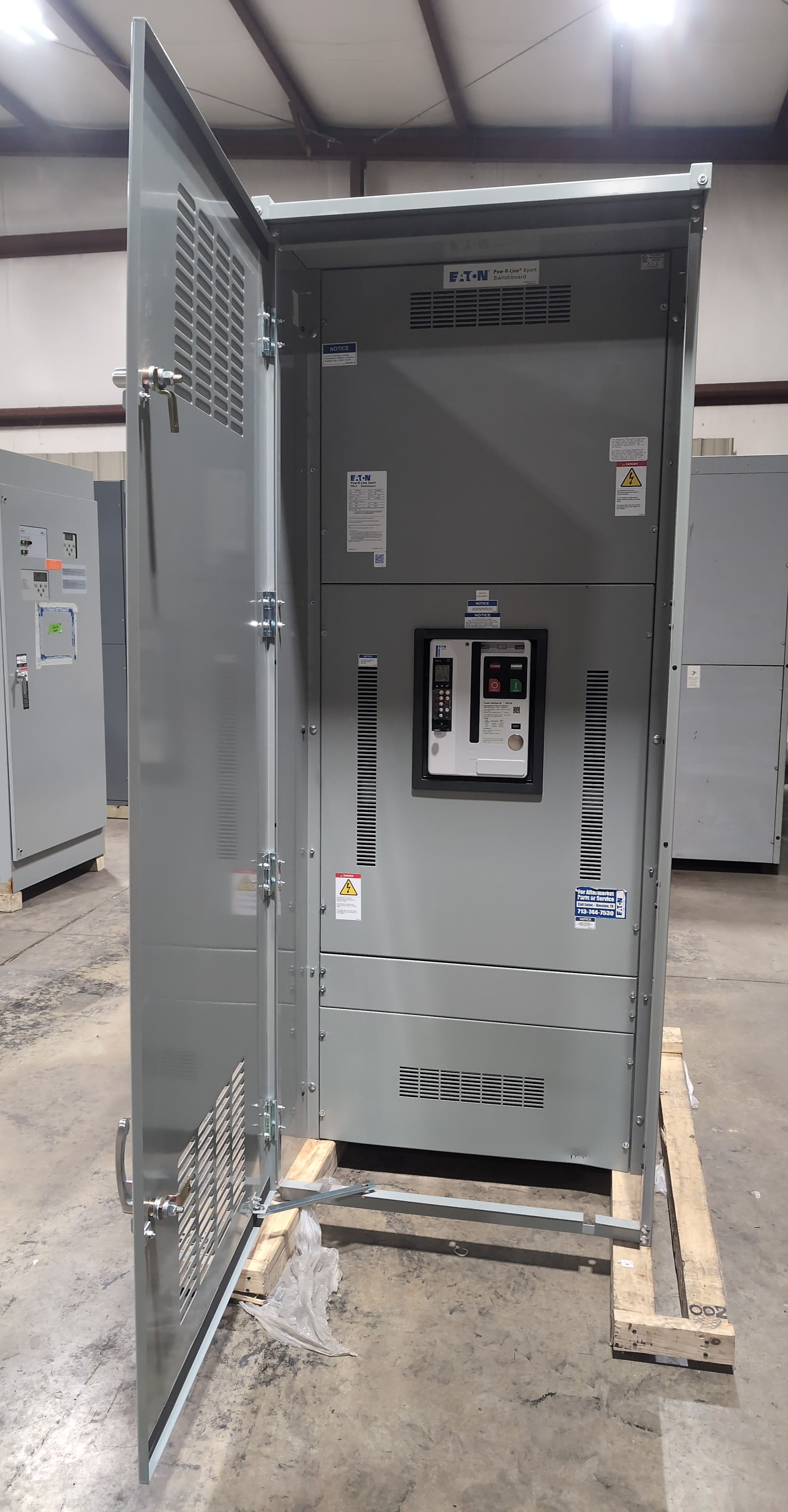 Eaton PRLX Switchboard 3000A 480/277V 3PH MCB SPSC303HEA LSIG Maint Mode 3R Encl