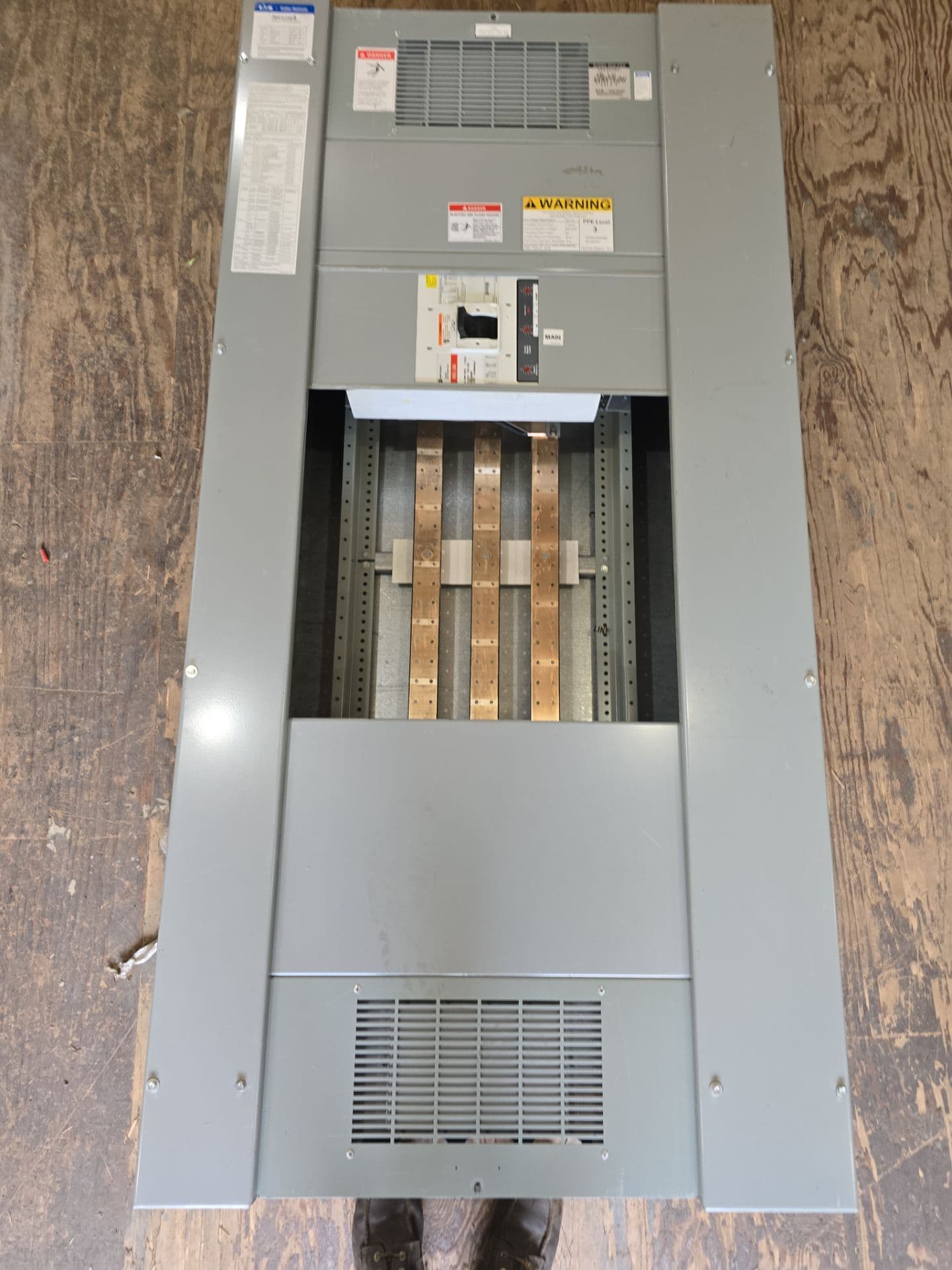 Eaton PRL4 Panelboard 800A 208/120V 3PH 4W MCB 800 Amp Panel MDL3800 BX3673 – image 1