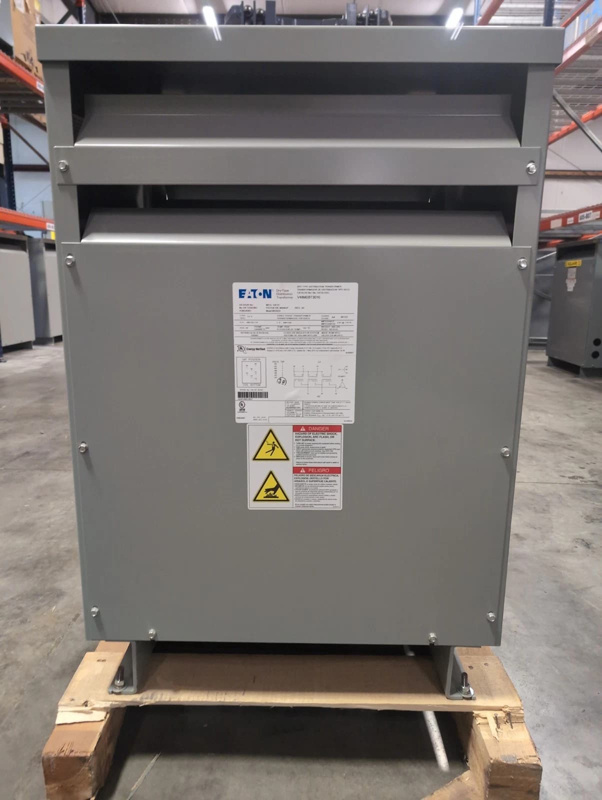 30KVA Eaton V48M28T3016 Transformer Pri 480V Sec 208/120V 3PH Indoor Encl 60Hz – image 1