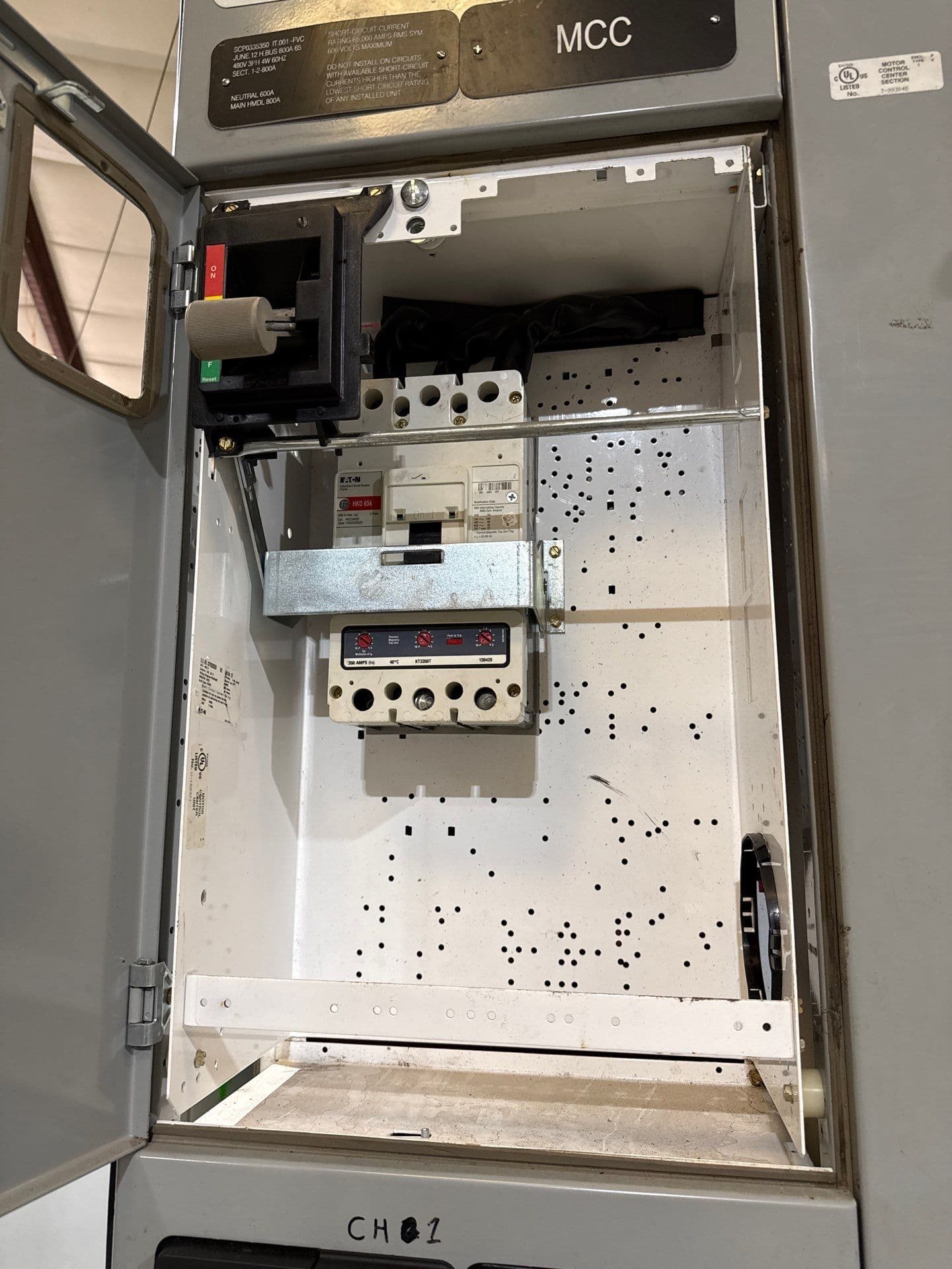 Eaton Freedom 2100 24" 400A Feeder MCC Bucket 400 Amp Breaker HKD3350 350A – image 1