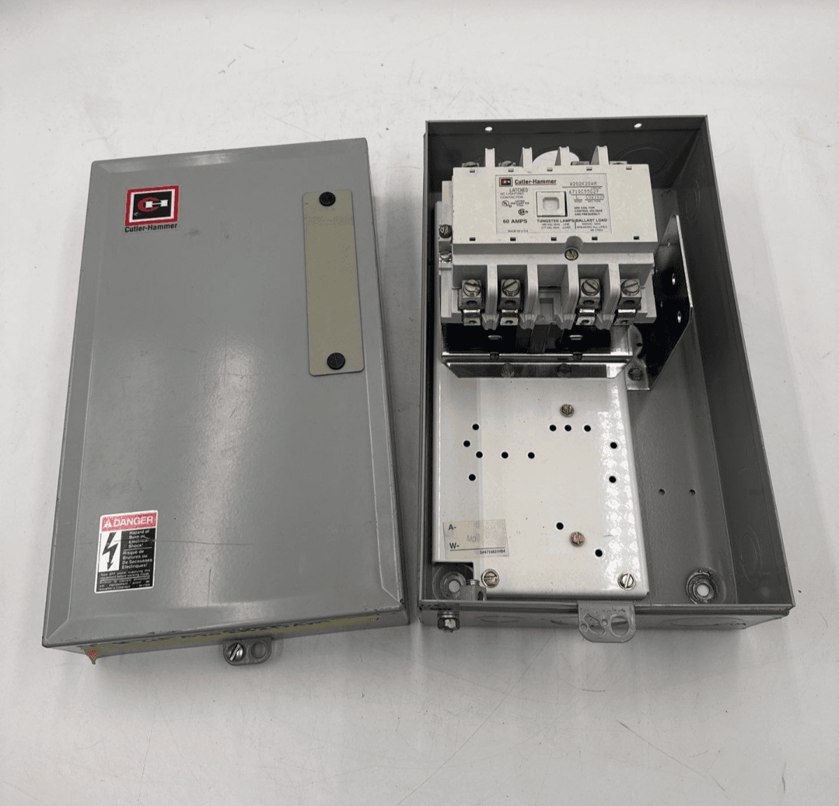 CH ECL04D1A4A Enclosed Lighting Contactor A202K2DAM 60A 4 Pole Coil 110/120V – image 1