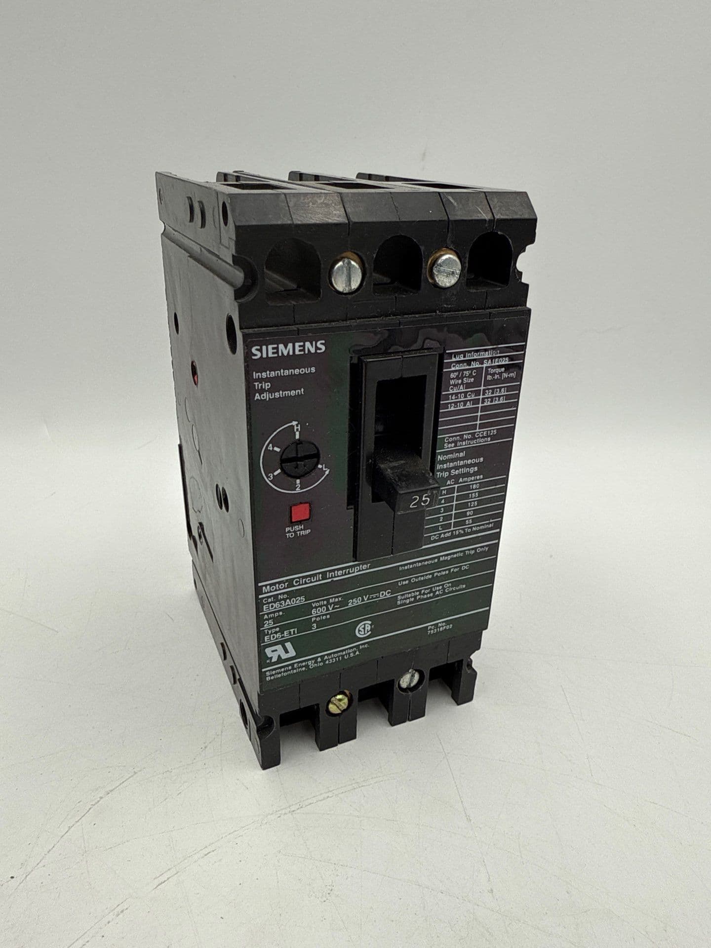 ITE Siemens ED63A025 Circuit Breaker 25A 3P 600V 3PH ED6-ETI 25 Amp 3 Pole Black – image 1