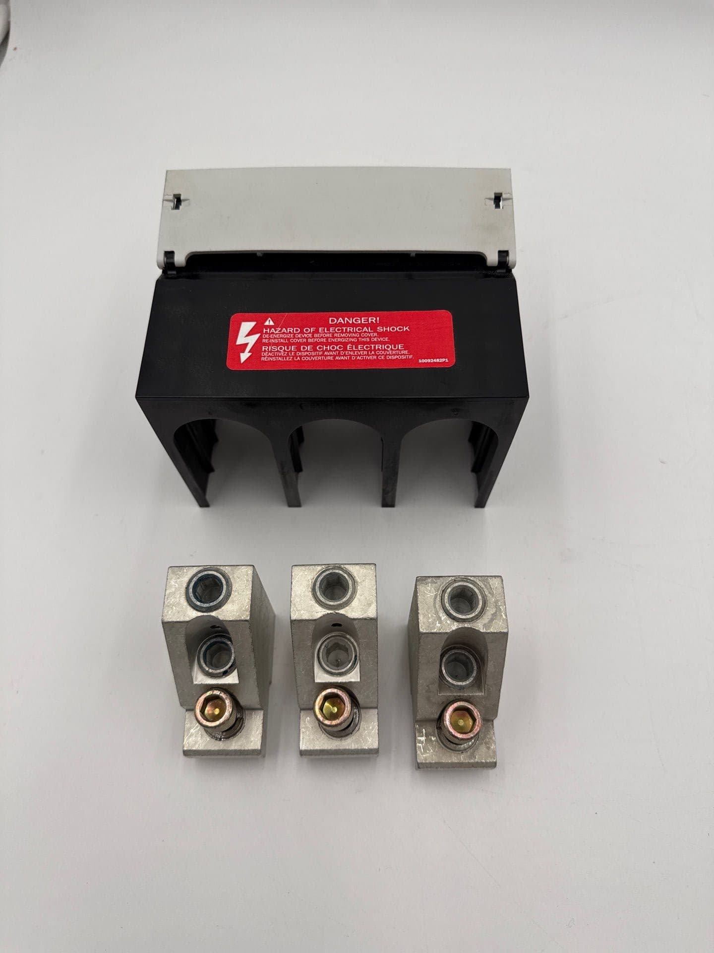 GE FCALK318H Record Plus Circuit Breaker Lug Kit 3PC Lugs with Cover – image 1