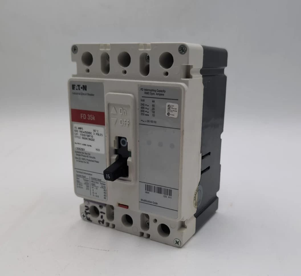 Eaton FD3015BP10 Circuit Breaker 15A 3P 600V FD 35k 15 Amp 3 Pole – image 1