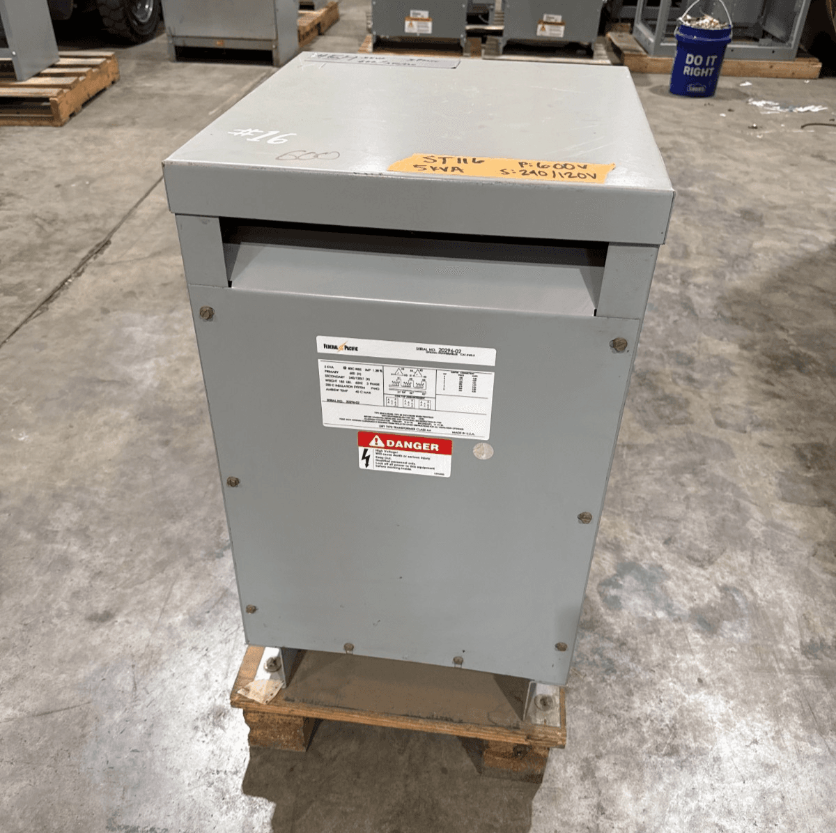 5 KVA Federal Pacific 20296-02 Transformer Pri 600V Sec 240/120V 3PH Indoor Encl – image 1