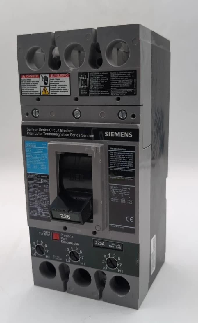 Siemens FXD63B225 Circuit Breaker 225A 3P 600V 3PH FXD6-A 225 Amp NEW Take out – image 1