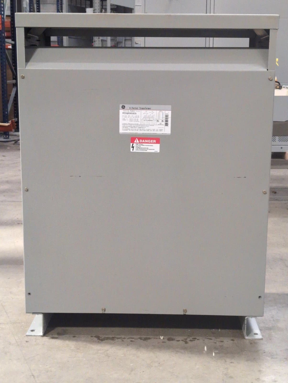 112.5KVA GE 9T23Q9565G03A Transformer 3PH Pri 480V Sec 208/120V Indoor Encl – image 1