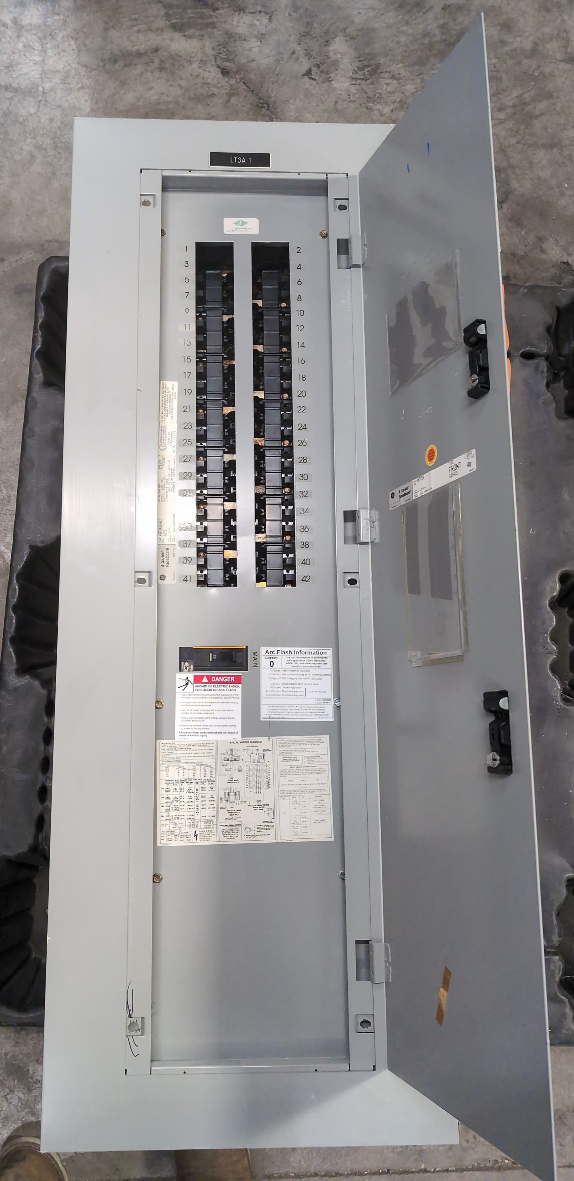 GE AQF3422ABX Panelboard 225A 208Y/120V 3PH 4W 42 Cir MCB Panel 150 Amp TQD32150