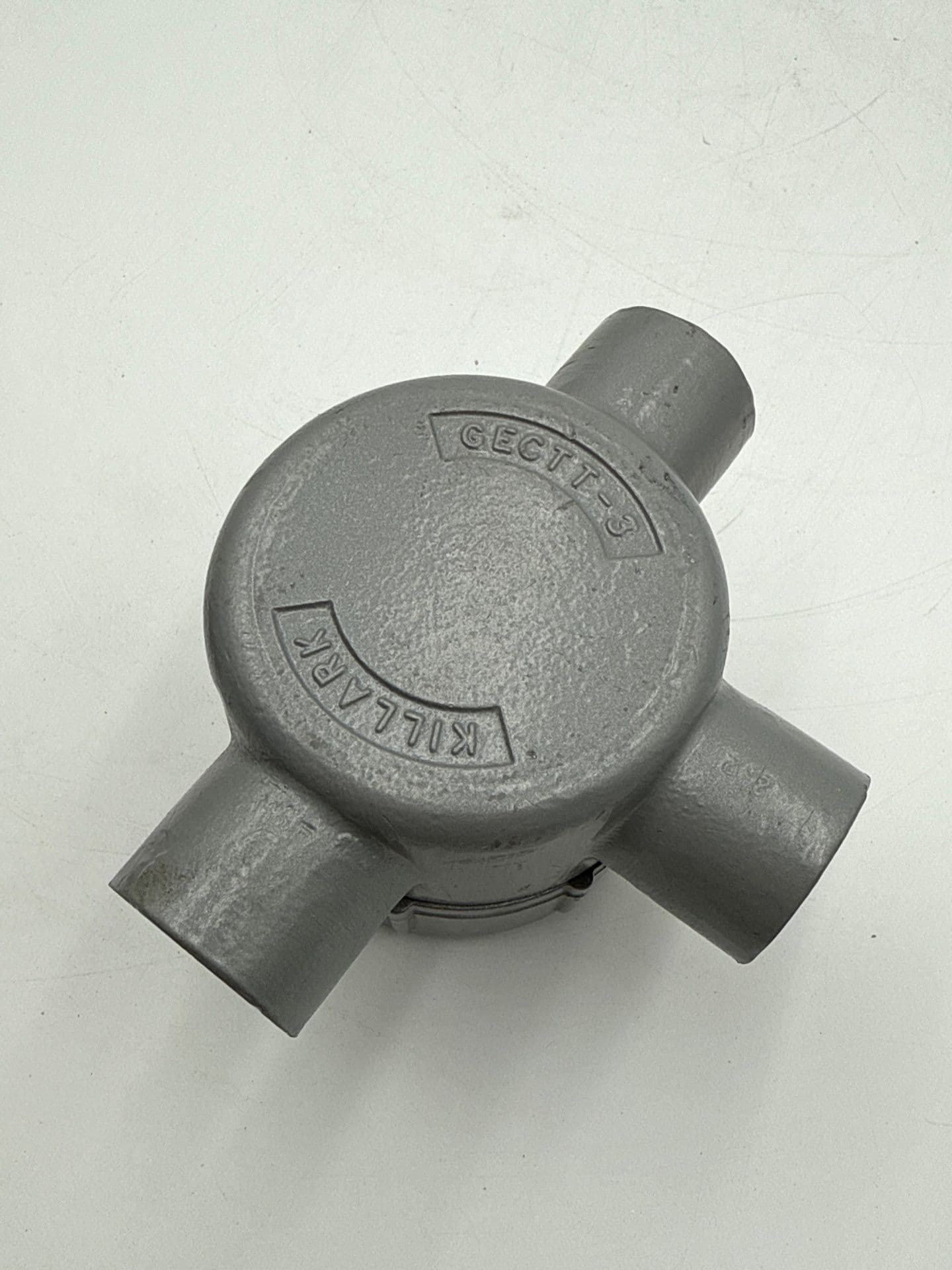 Killark GECTT-3 Conduit OUtlet Body 1” Hubs Tee Junction Box – image 1