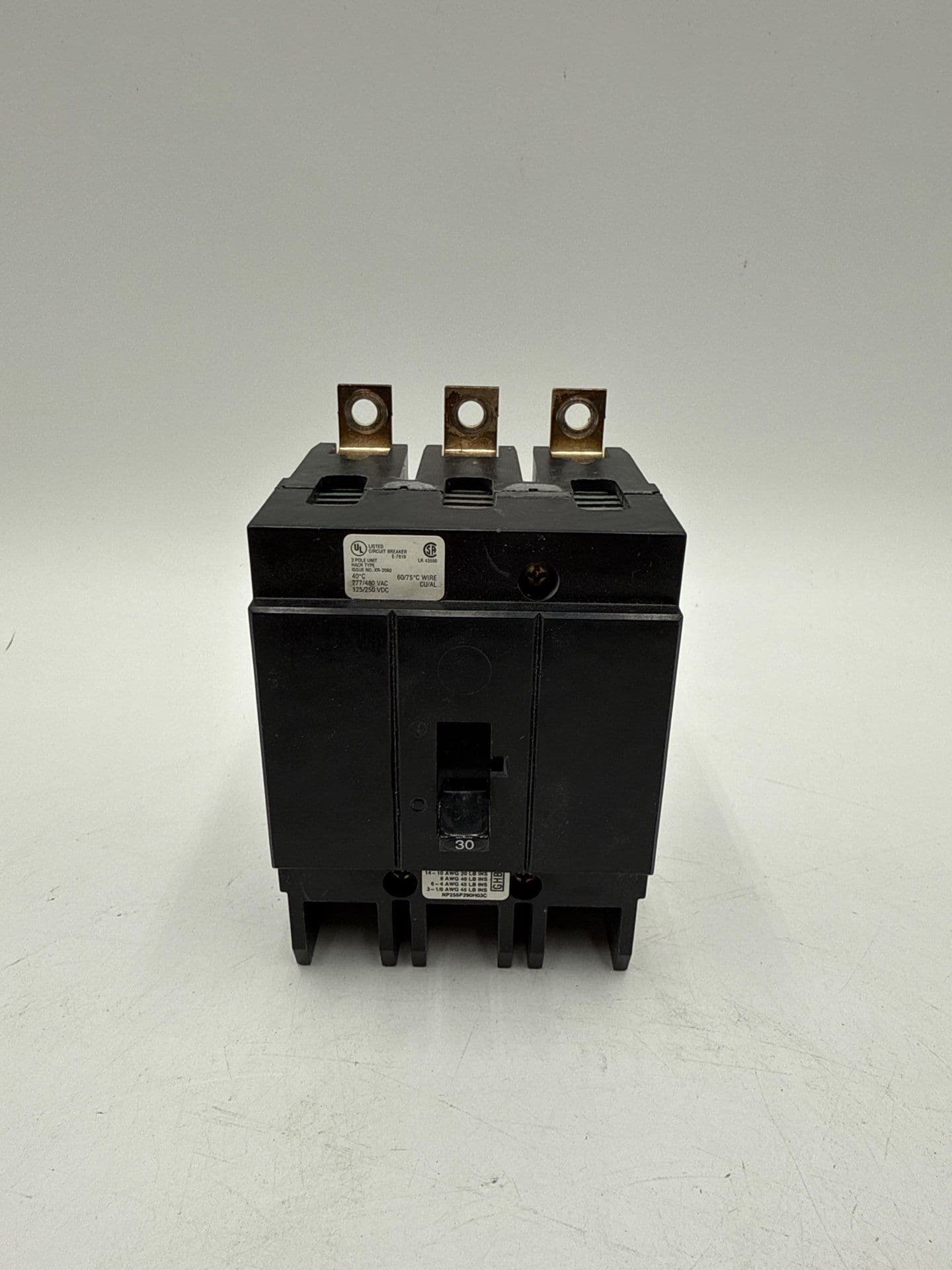 Eaton GHB3030 Circuit Breaker 30A 3P 480/277V GHB 30 Amp 3 Pole 3PH – image 1