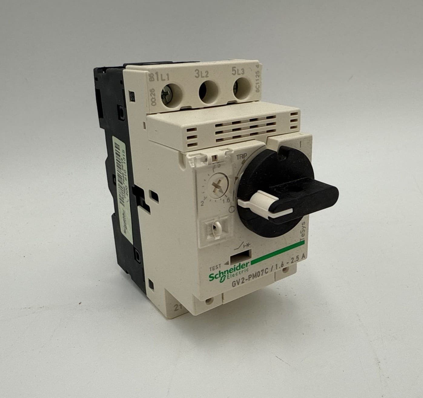 Schneider GV2-PM07C Motor Circuit Breaker 1.6–2.5A 3P 690V V2PM07C – image 1